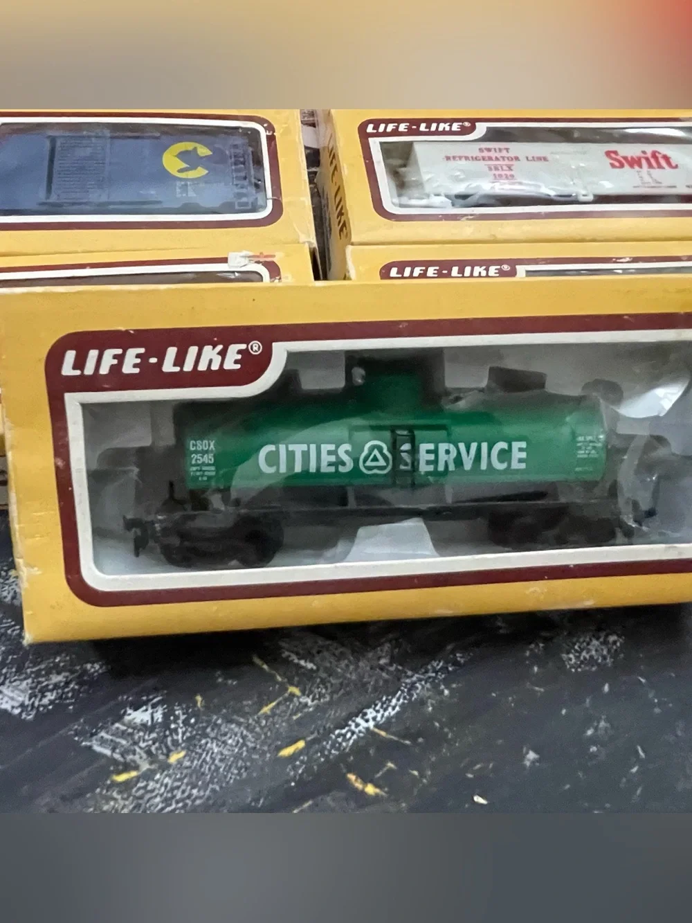 Lot of 7 Life-Like HO Scale Train Cars Hoppers Tanker Reefers in Original Boxes